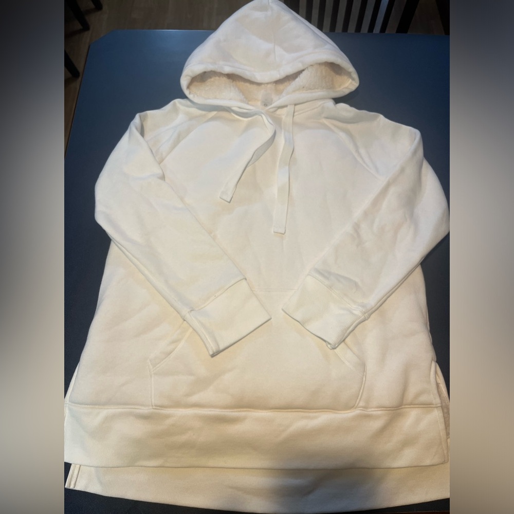 Fleece Hoodie 🤍